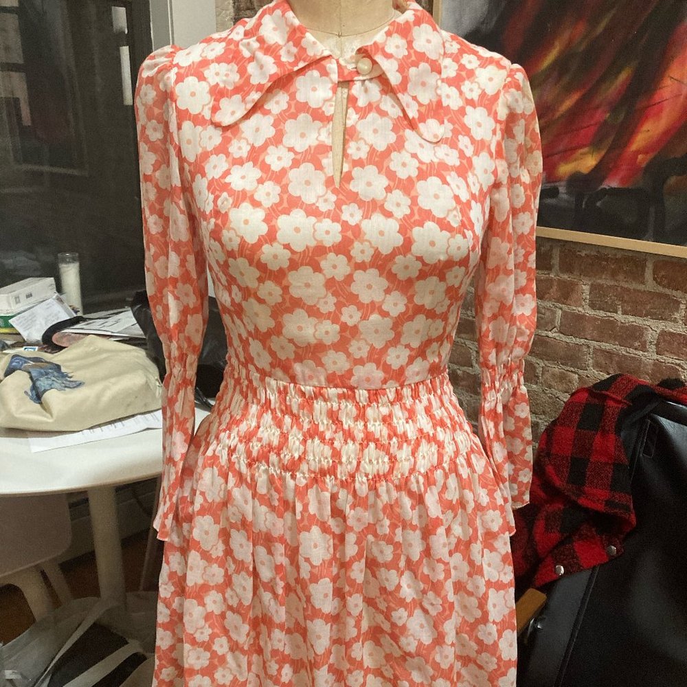 Vintage 60s Parisian Flower Power Dress Size S (4)